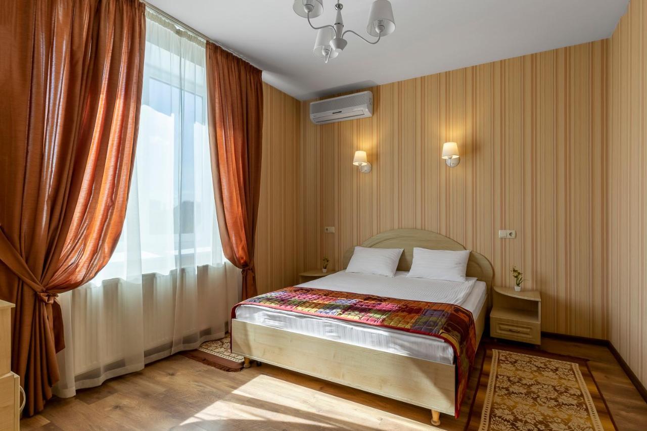Гостиница Siesta Киев Sofiivska Borshchahivka المظهر الخارجي الصورة